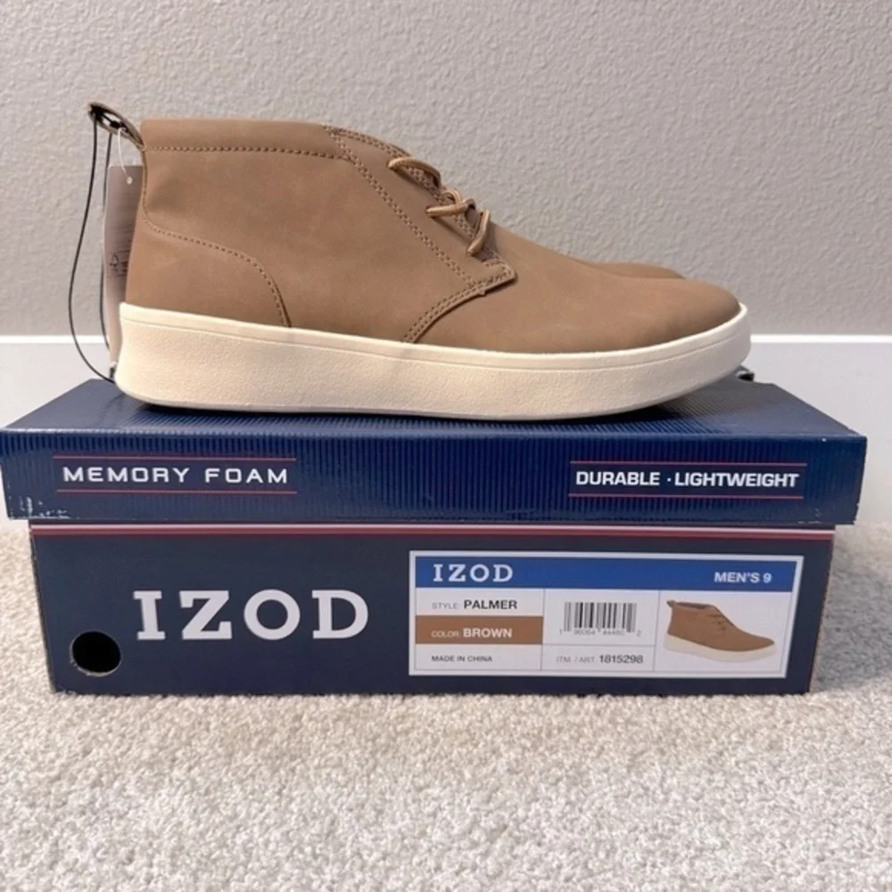 NWB IZOD men’s Palmer Chukka shoes brown/ cream size 9